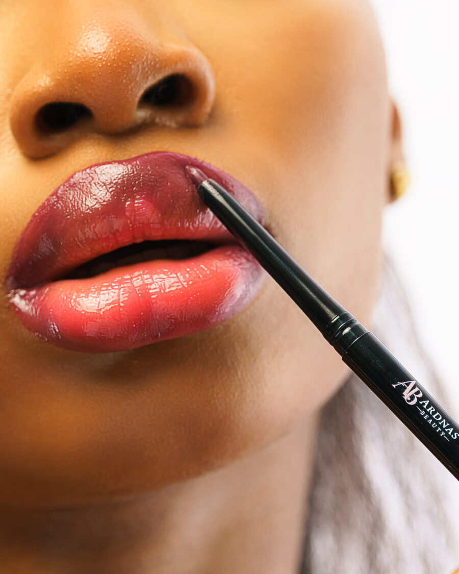 L12 Lip Pencil - Image 3